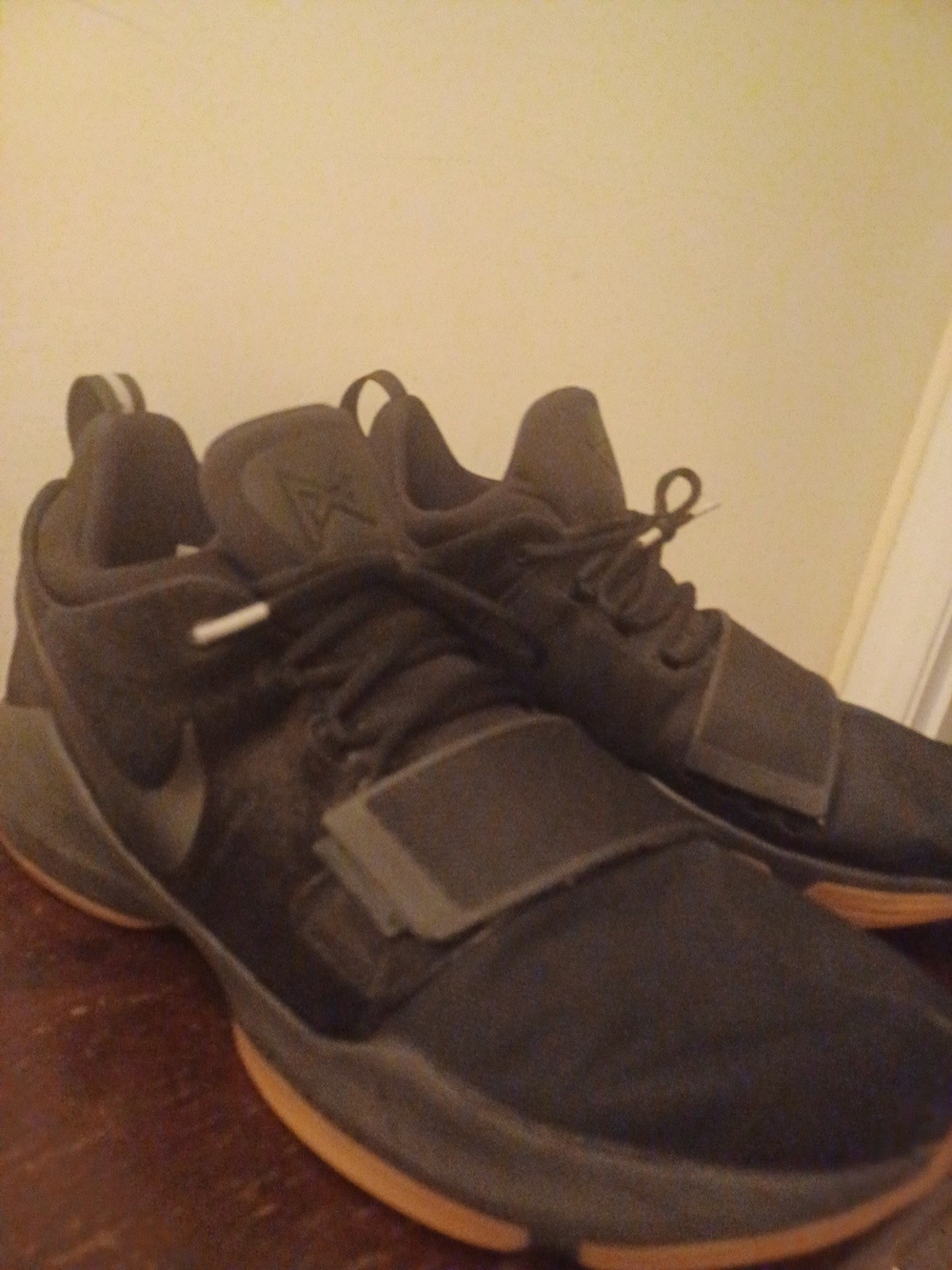 Nike PG 1 Black Gum Training Sneakers Signature NBA Paul George, Sz 15
